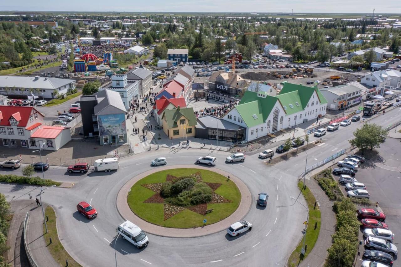 Hotel Selfoss Bagian luar foto
